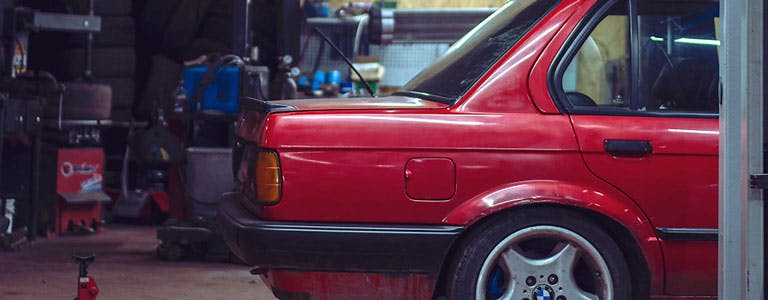 Katalysatoren von alten Auto Modellen können teilweise über 1.000€ wert sein. Katalysatoren von alten Auto Modellen können teilweise über 1.000€ wert sein.