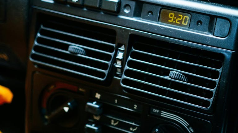 Defektes Innenraumgebläse an einem älteren Fahrzeug Defektes Innenraumgebläse an einem älteren Fahrzeug