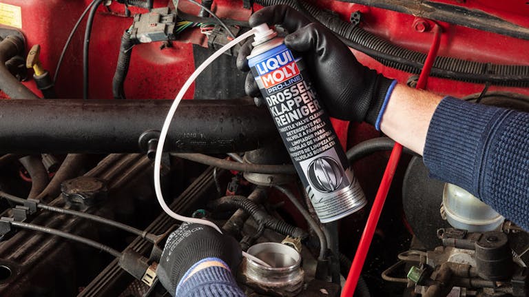 Drosselklappe mit LIQUI MOLY Pro-Line 5111 reinigen