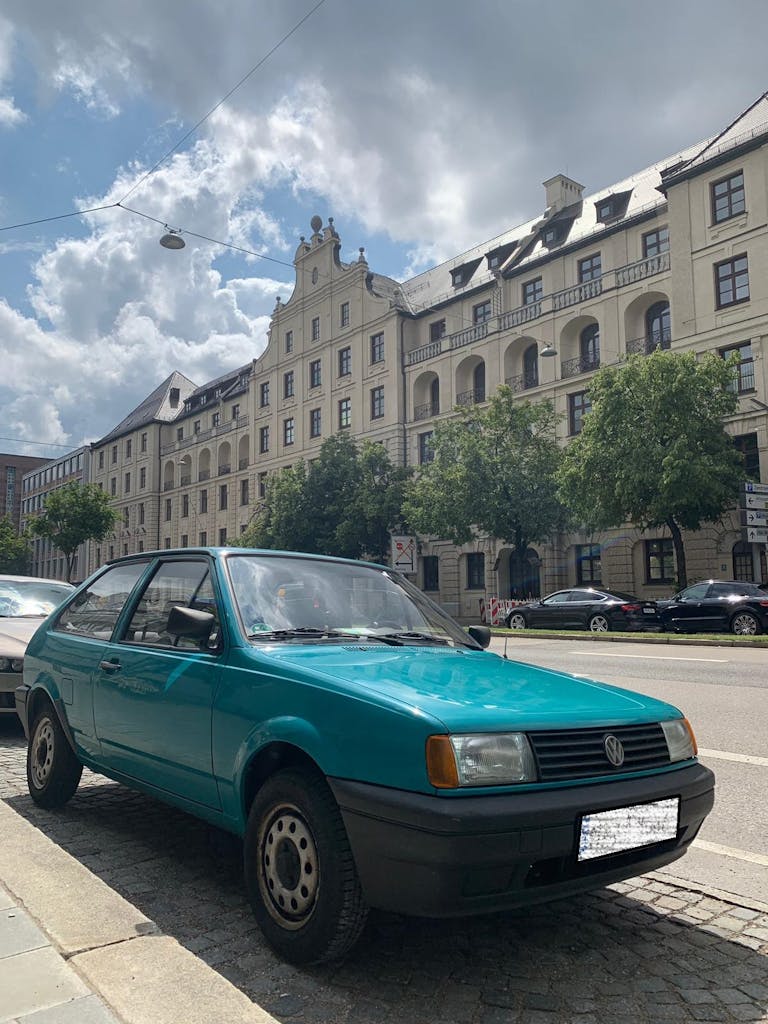Ein VW Polo II von vorne. Ein VW Polo II von vorne.