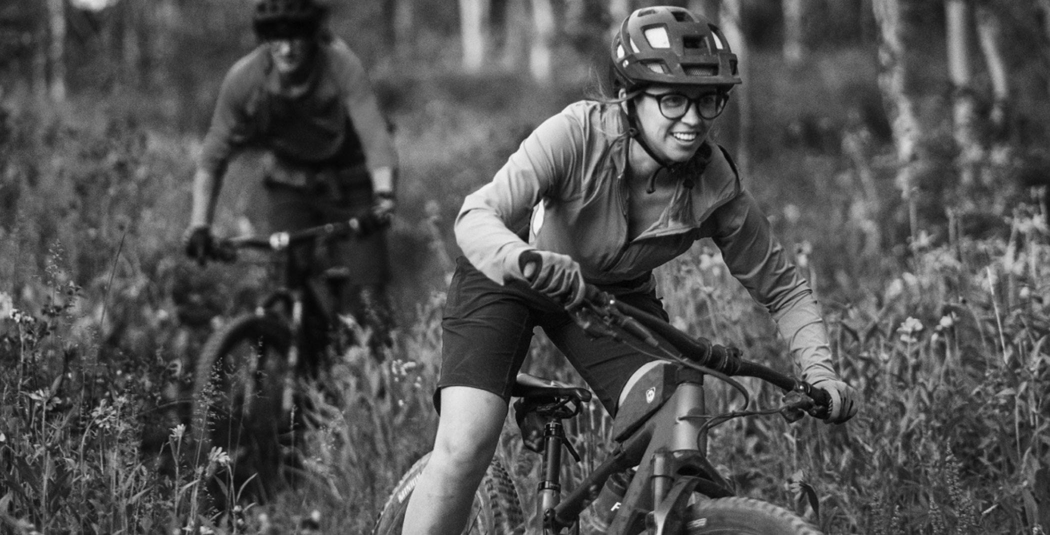 Mountain bikers wearing ROKA sunglasses