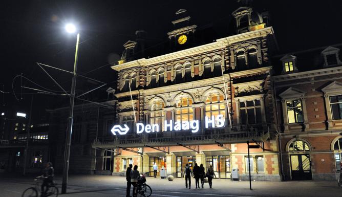 Schiphol Naar Den Haag Centraal: Praktische Reisgids