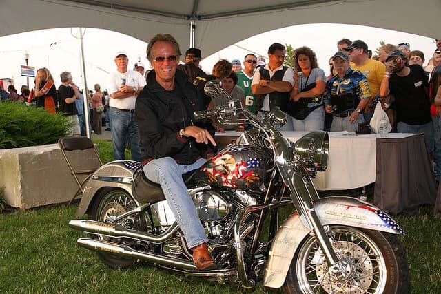 rally de motocicletas en la costa, noticias del Erie Times, Mercy Center