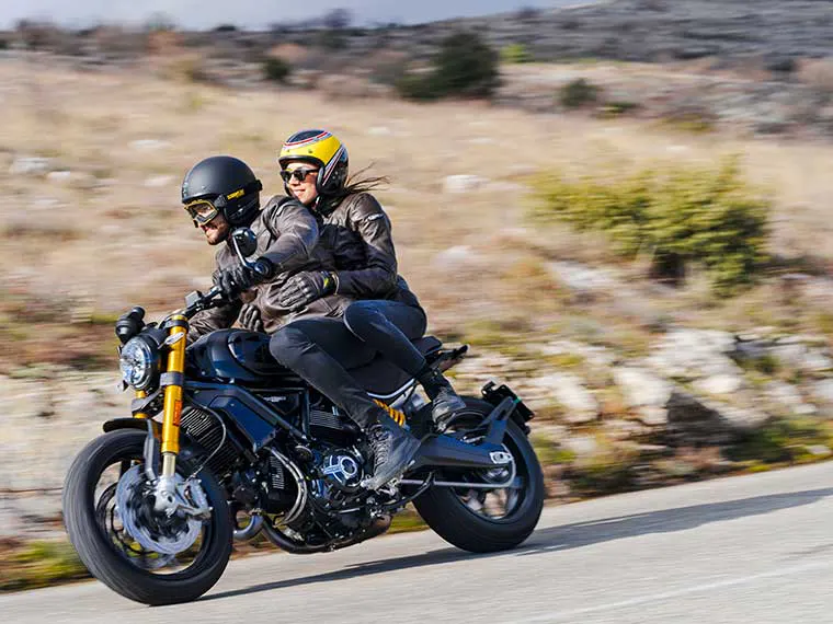 Motocicleta Ducati em Los Angeles, Califórnia.