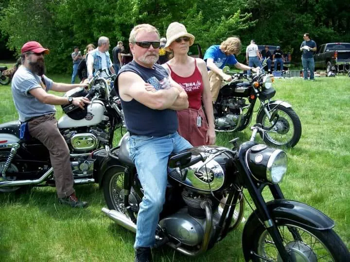Junte-se ao anual british classic motorcycle