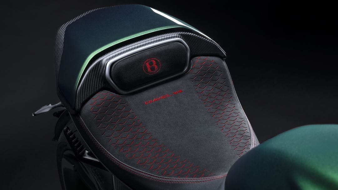 close up of the seat on the new 2024 ducati diavel for bentley motorcycle guide and specifications for the new 2024 ducati diavel for bentley