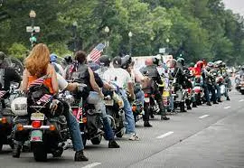 stunt de motocicleta, poker beneficente de motocicletas, centro exposições, Sturgis Kentucky, feira do condado de Union
