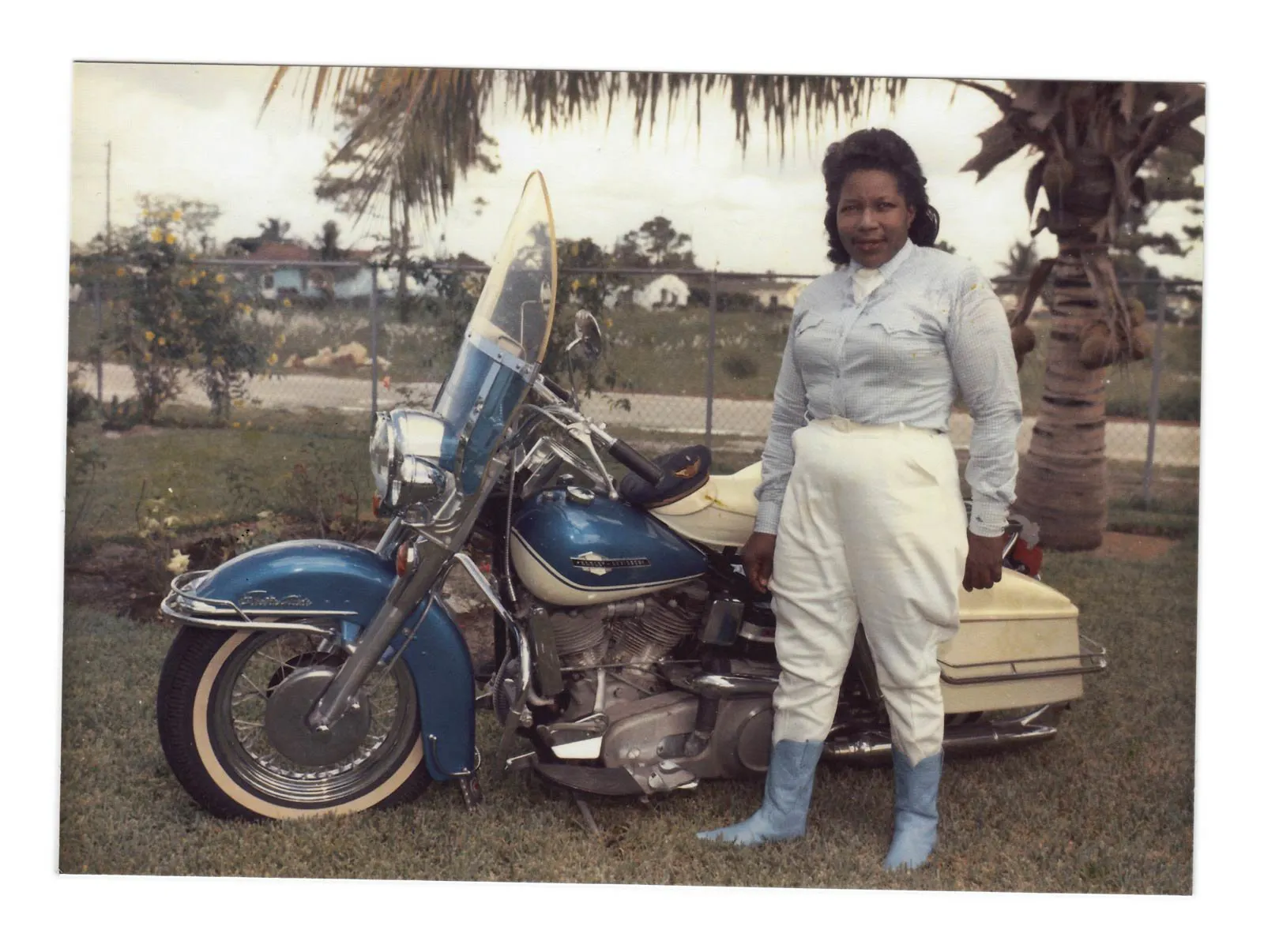 Bessie Stringfiled - Compartilhamento de Motociclistas - Mulheres no Motociclismo.jpeg