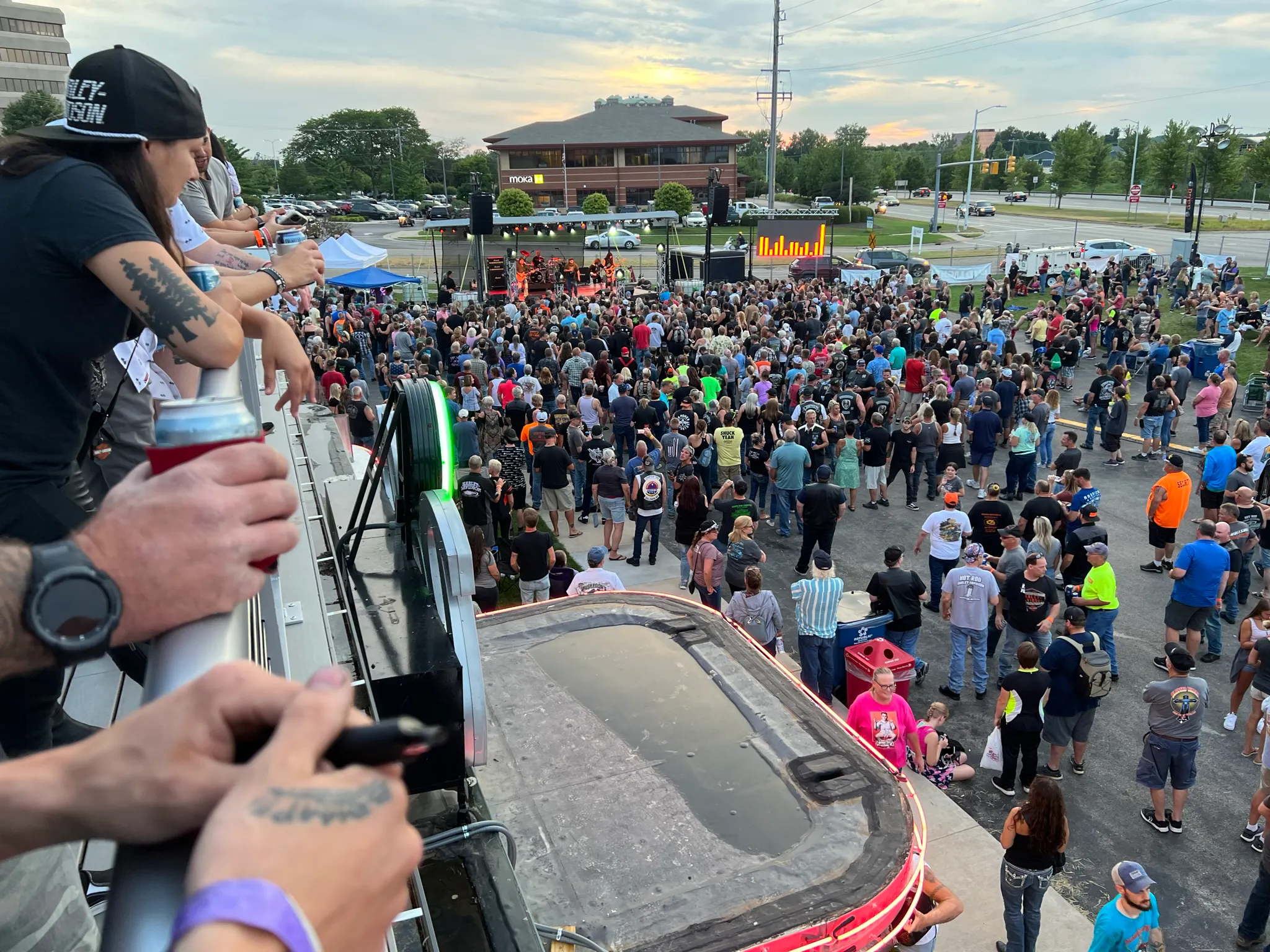 Bienvenidos al festival más grande de Muskegon que atrae jinetes