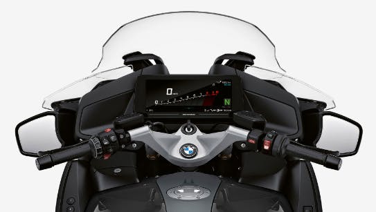 stock picture of control panel on a bmw r1250rt best bmw motorcycles for touring and long rides