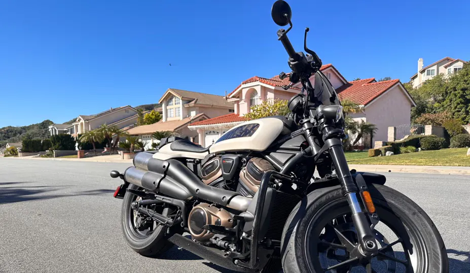 harley davidson sportster para alquilar