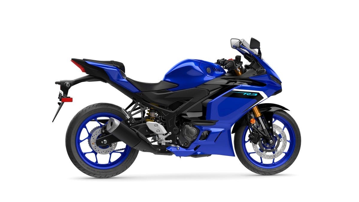 image of a best starter motorcycle for women - yamaha r3