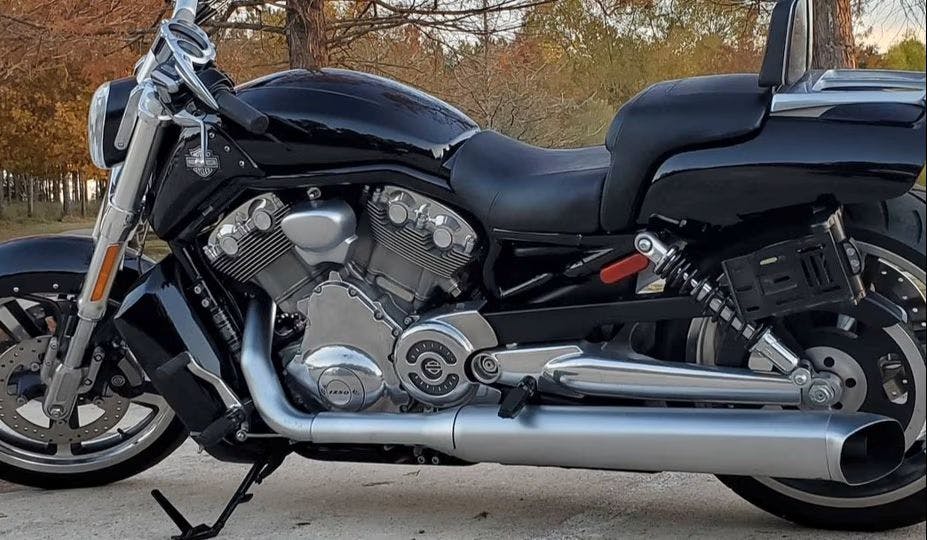 2013 VRSCF V-Rod Muscle available for rent on Riders Share Harley-Davidsons You Can Rent in Houston Right Now