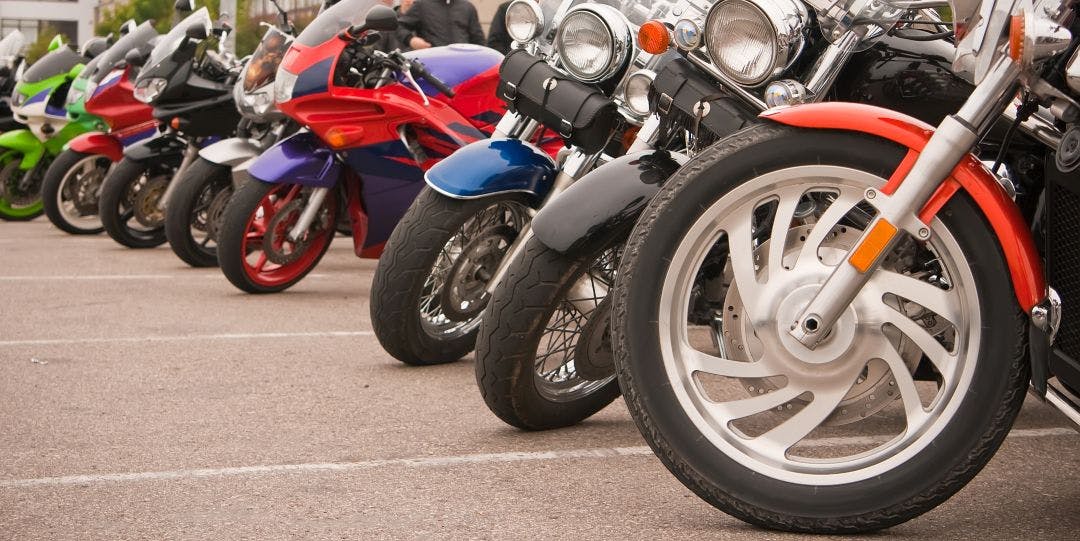 Motorcycles Parking In A Row Find Dallas Motorcycle Clubs & Attend Meetups