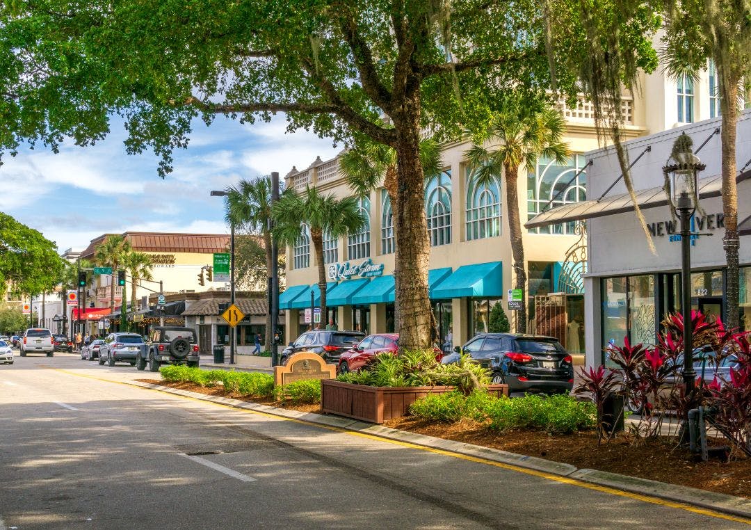 Palm tree lined Las Olas Boulevard, a vibrant and cosmopolitan thoroughfare renowned for its eclectic mix of shops, restaurants, galleries and entertainment Discover Things to Do in Fort Lauderdale, FL