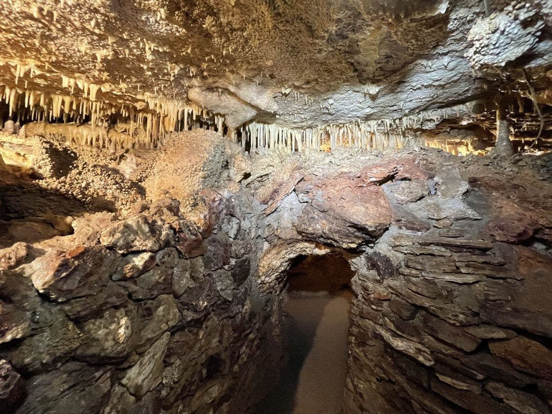 wonderland cave south dakota Best South Dakota Motorcycle Rides