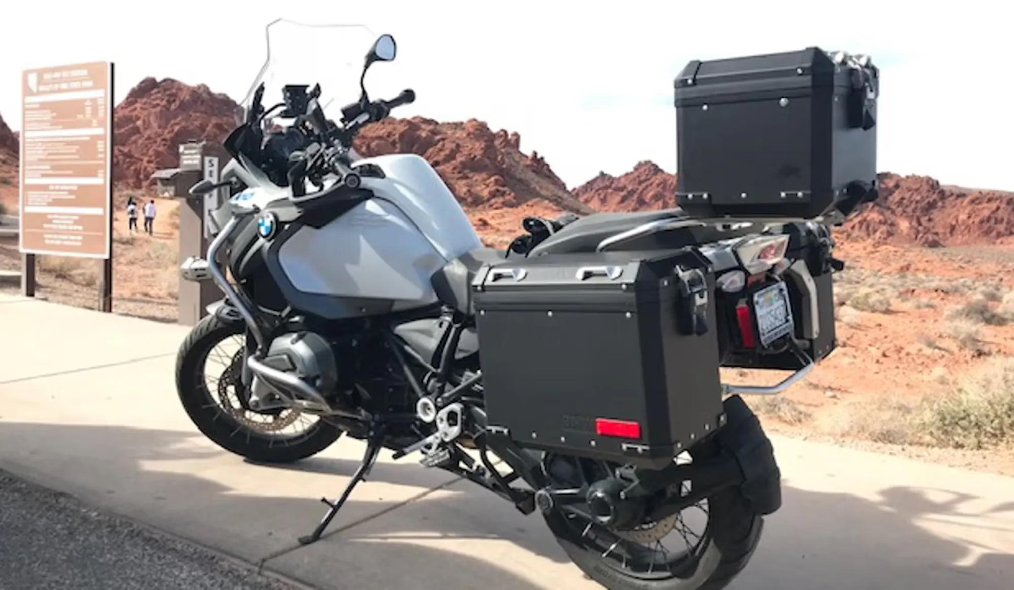 BMW R 1200 GS Adventure para alugar Terreno diferente? Táticas diferentes. Seu Guia para Pilotar em Todos os Terrenos