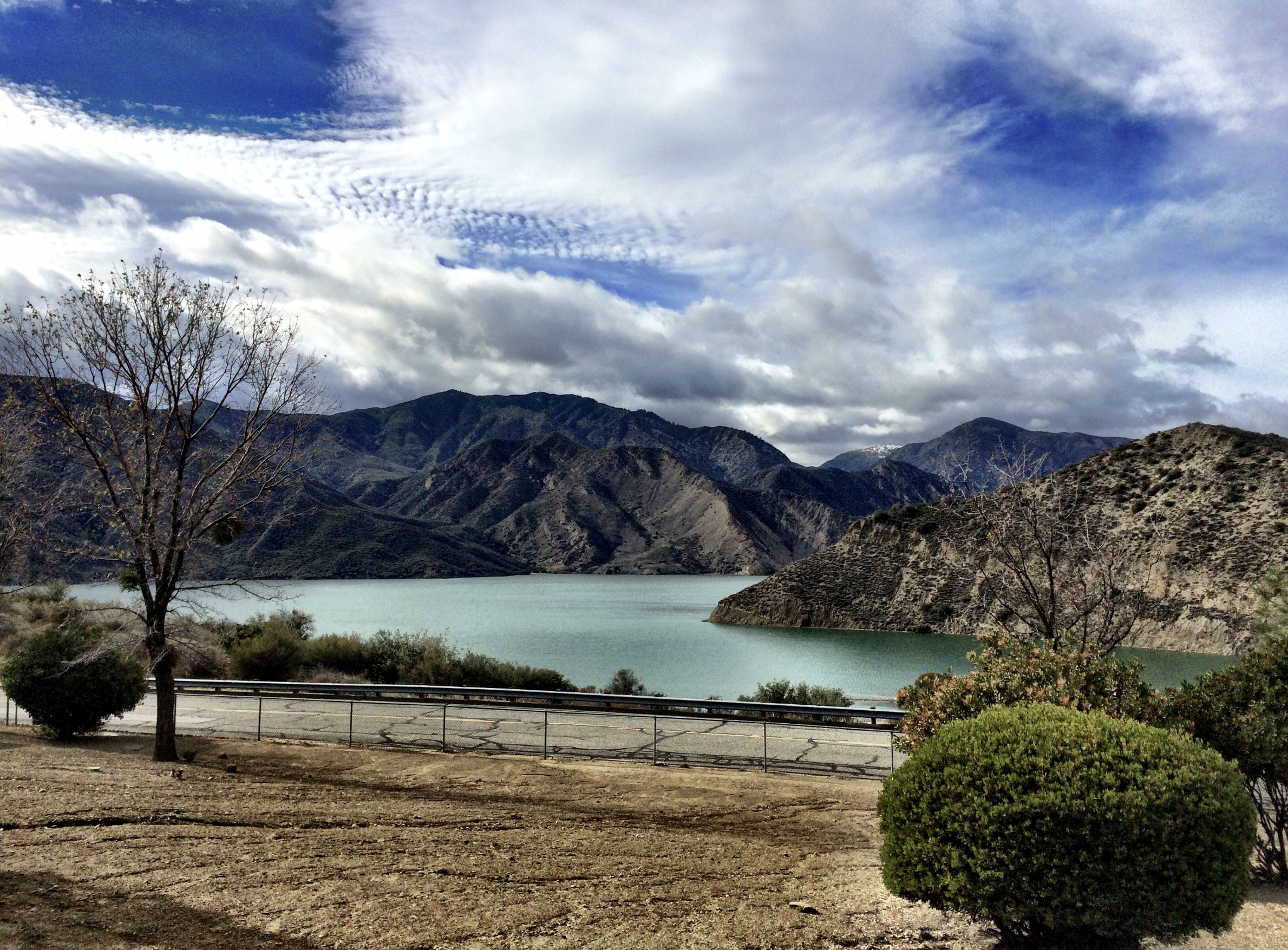 pyramid lake - Lugares Imperdibles Entre San Francisco y Los Angeles