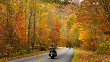 Best End of Summer Motorcycle Destinations to Plan ASAP