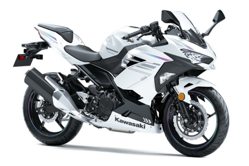 Kawasaki Ninja 400 Best Motorcycles for Short(er) Riders (<5'7" - ish)