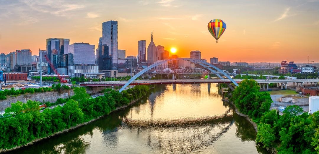 Nashville skyline with Balloon Your Complete Roadmap to Motorcycle Riding in Nashville