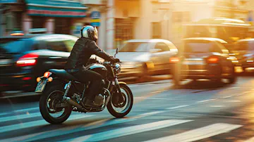 Motorcycle Rental in Chicago: Every Shop, Price, and Riding Season Detail