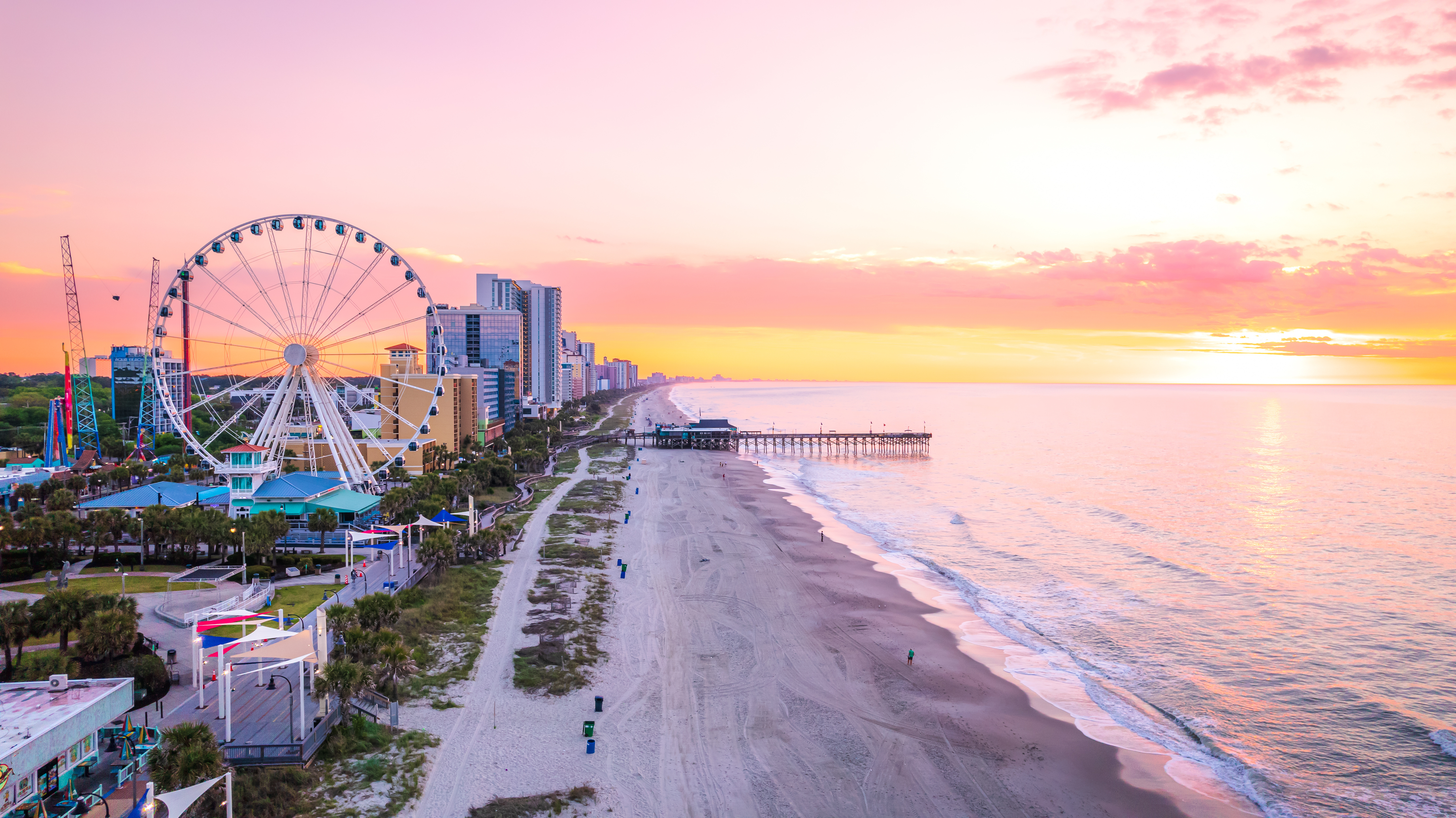 image of myrtle beach boardwalk - browse motorcycle rentals in myrtle beach with Riders Share, a peer-to-peer motorcycle rental company