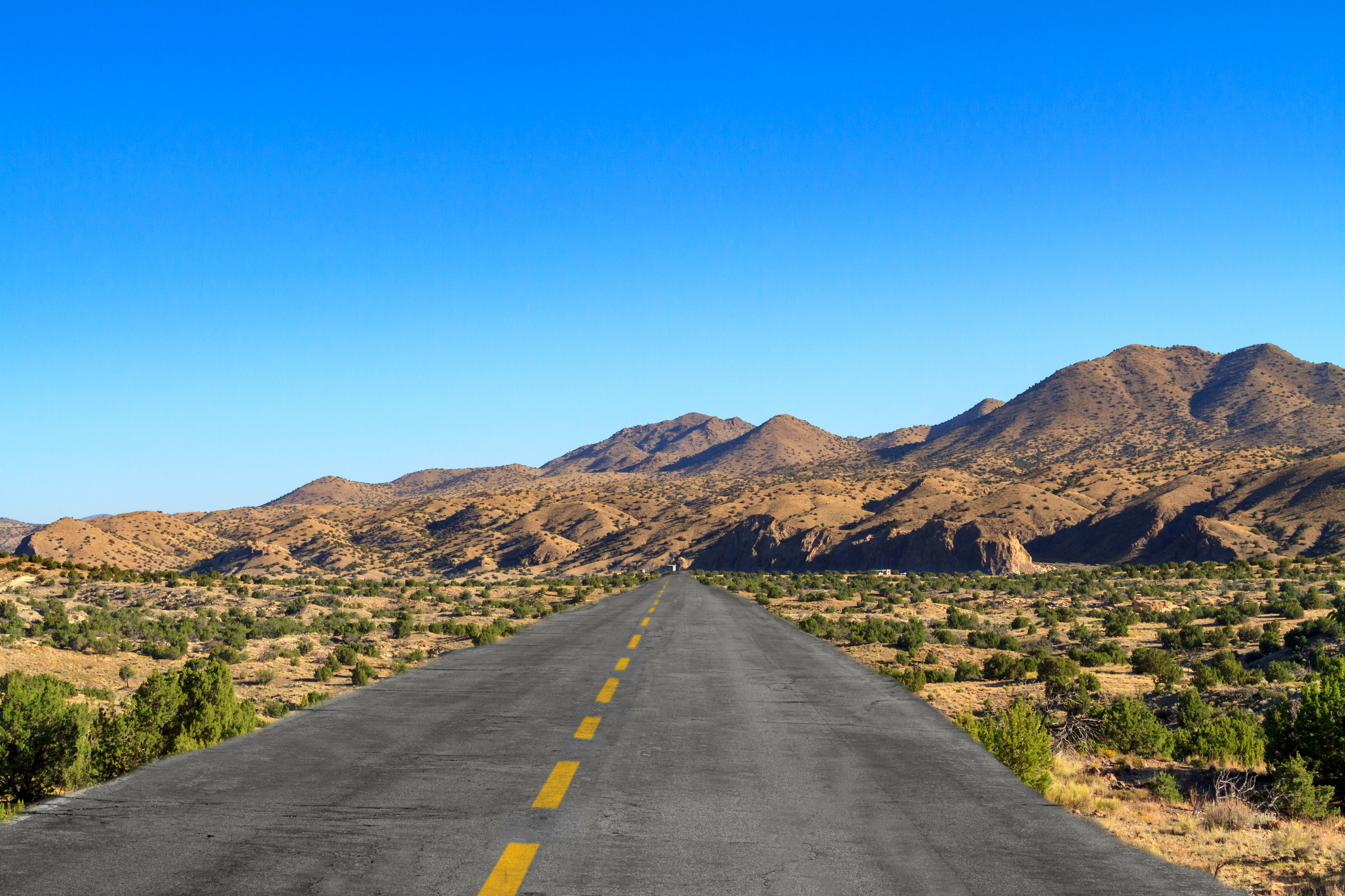 image of new mexico country road - book a new mexico motorcycle rental with Riders Share
