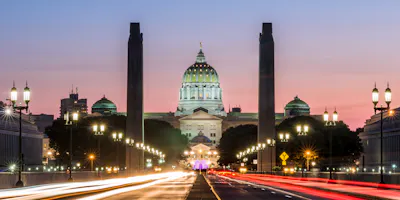 image of Harrisburg capitol statue - book a motorcycle rental in Harrisburg with Riders Share