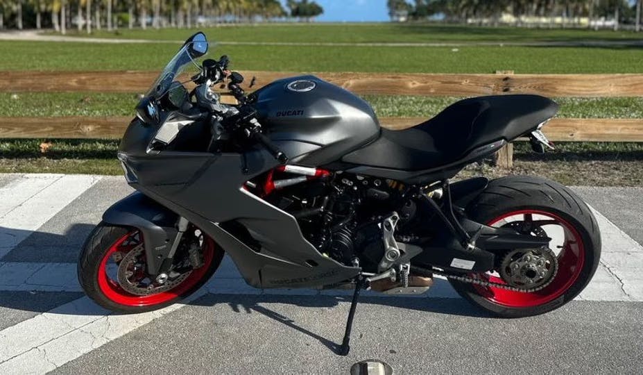 Ducati SuperSport Road Sport motorcycle for rent at Riders Share, a peer-to-peer motorcycle rental company.