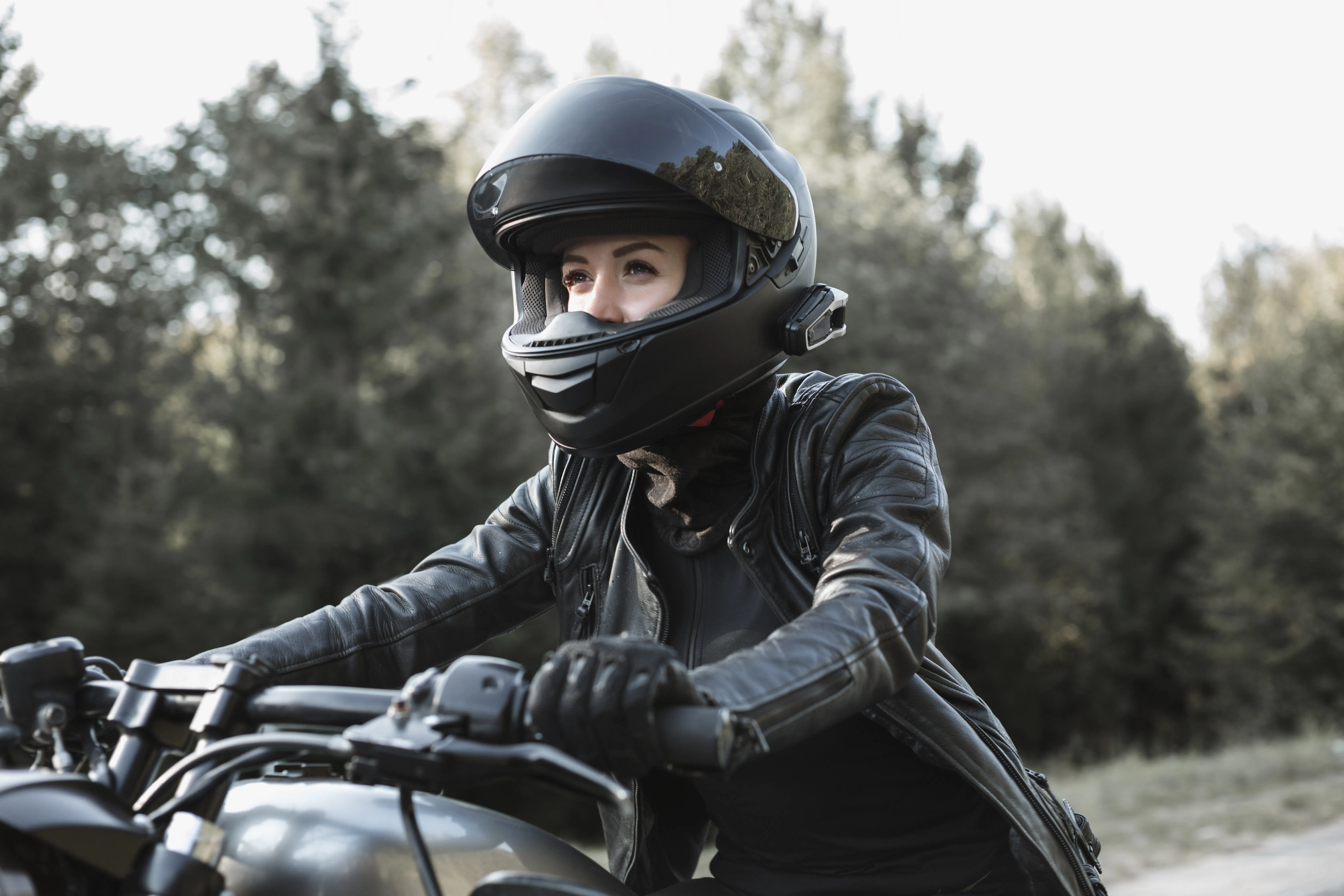 image of woman riding a motorcycle - women who ride motorcycles, female motorcycle riders
