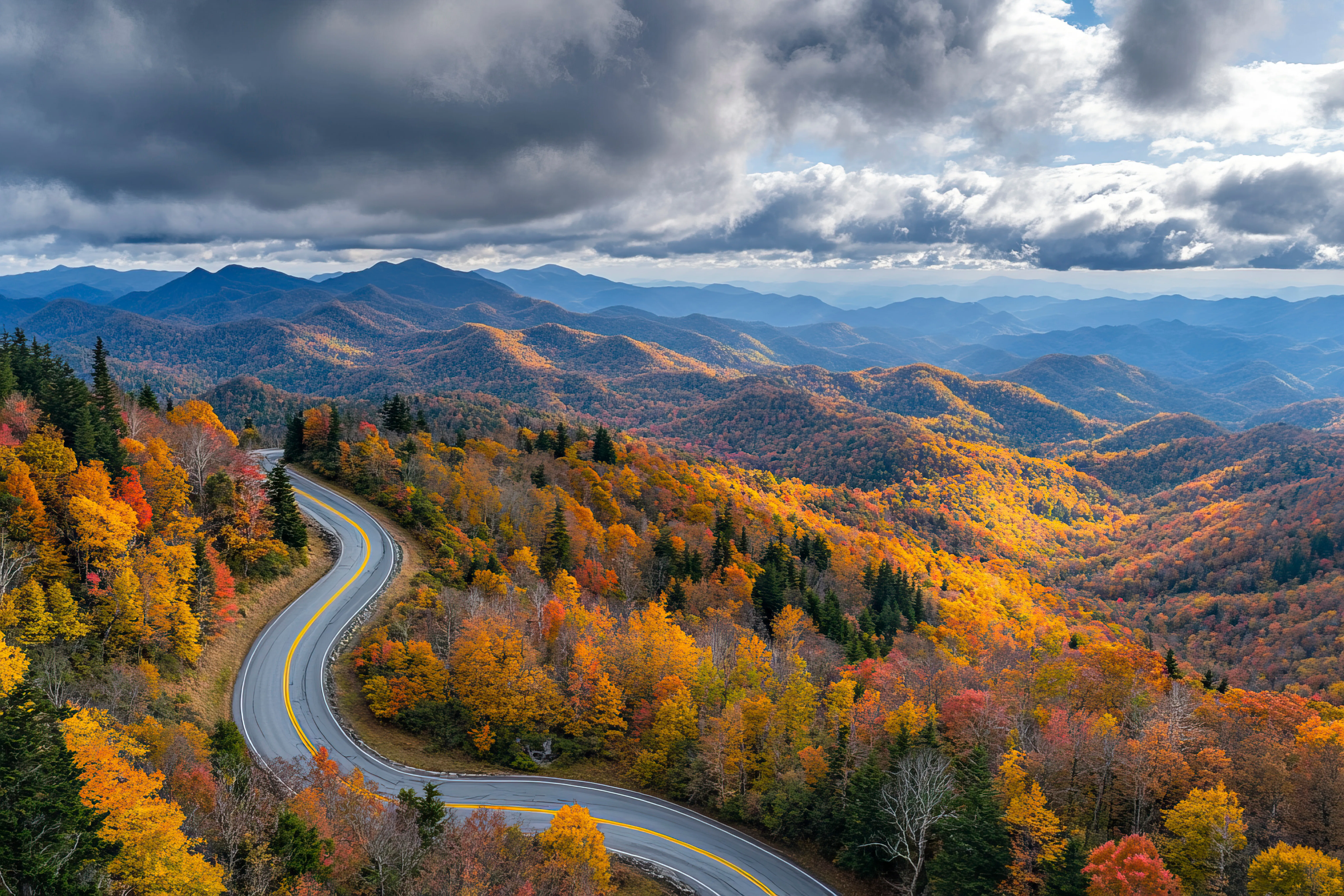 Mountain ridgeline view along the Cherohala Skyway in the Cherokee and Nantahala National Forests