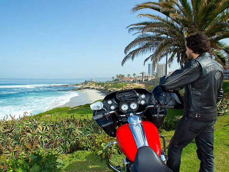 mejores paseos en motocicleta por San Diego, CA con un alquiler de motocicleta de Riders Share, una compañía de alquiler de motocicletas entre pares