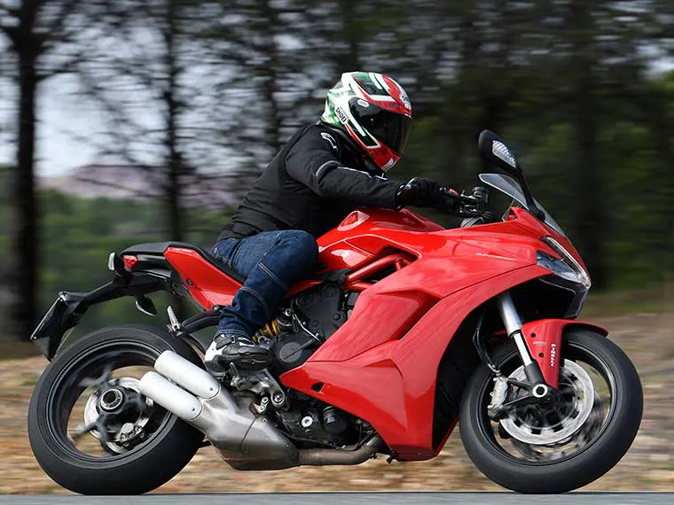 Alquiler de motocicleta Ducati en Washington, DC. encuentra los mejores paseos en moto por DC con Riders Share, una compañía de alquiler de motocicletas de igual a igual (peer-to-peer).