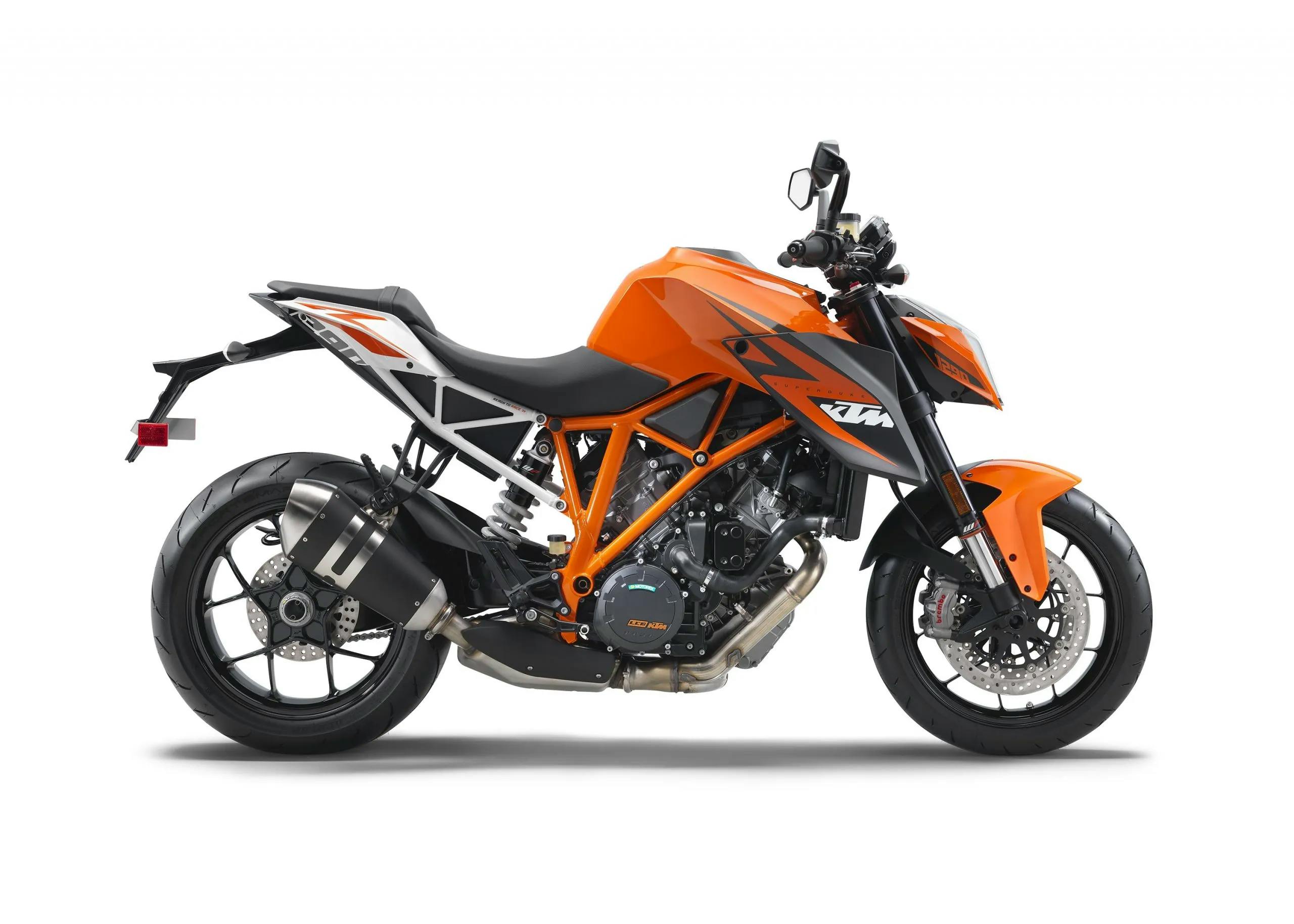 KTM 1290 super duke r (SDR) great motorcycle for tall riders