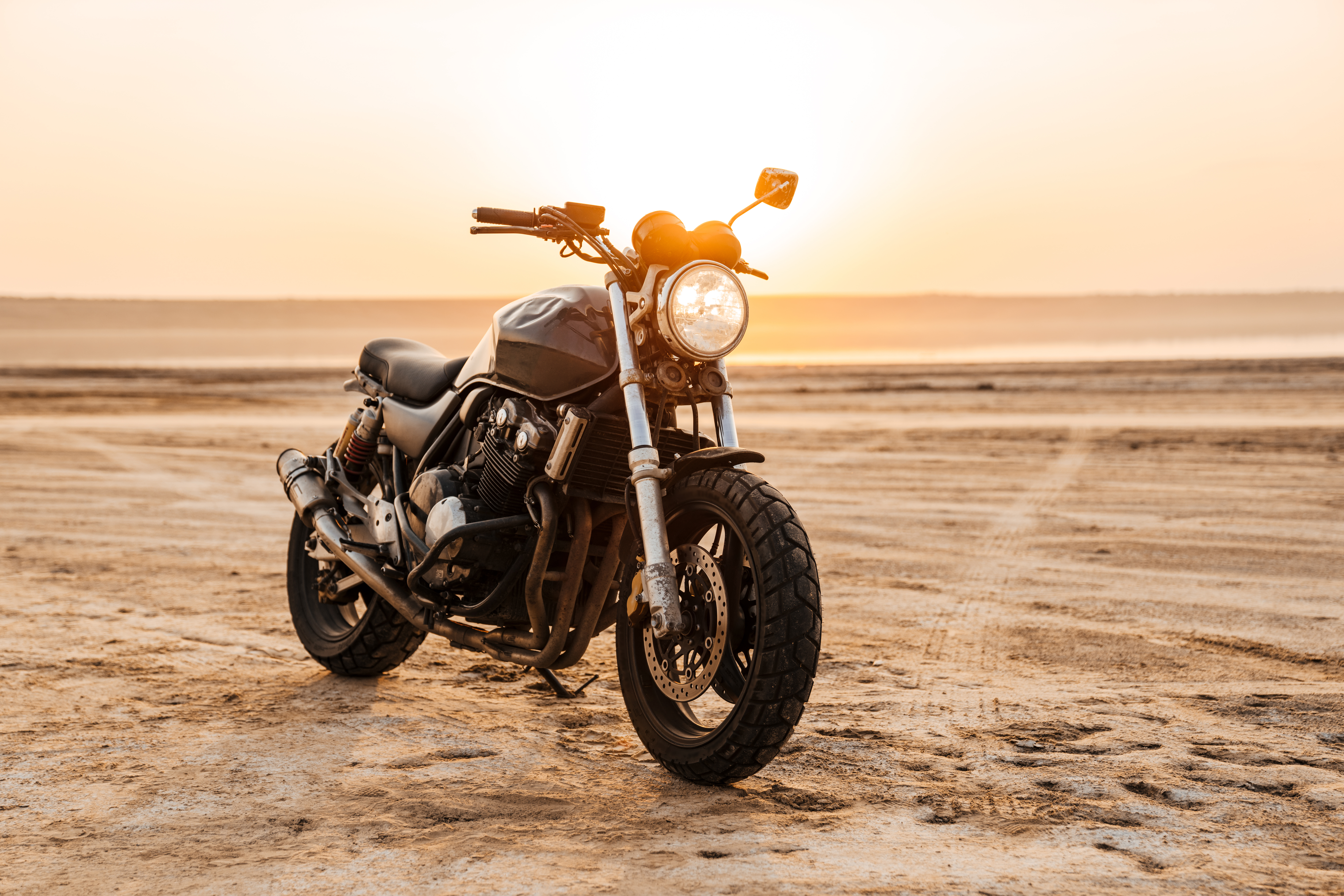 Motorcycle Rental in Los Angeles: Every Shop, Price, and Airport Pickup Option