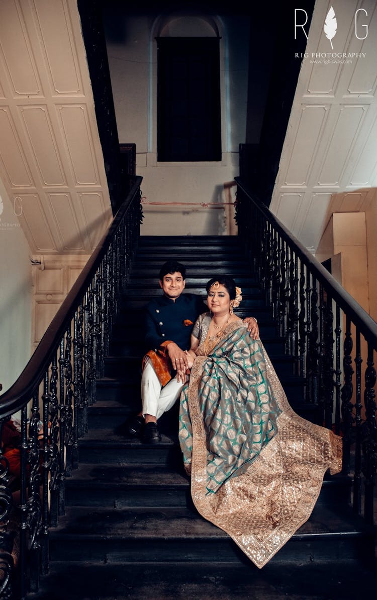 latest reception saree for bride