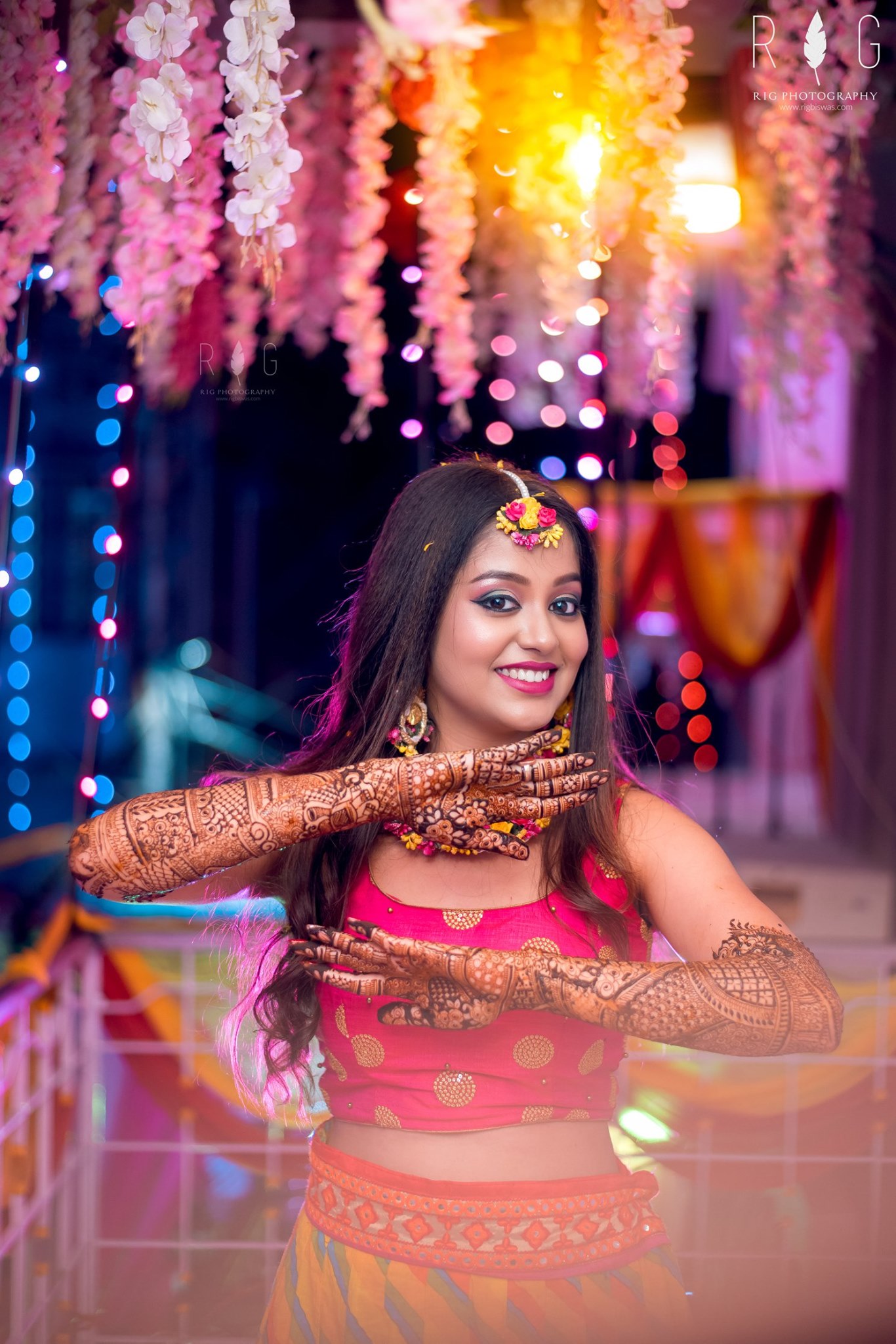 mehndi photography poses