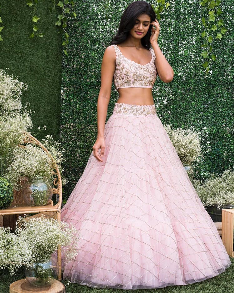 How to Style Lehenga Skirt With A Crop Top For Mehendi Functions