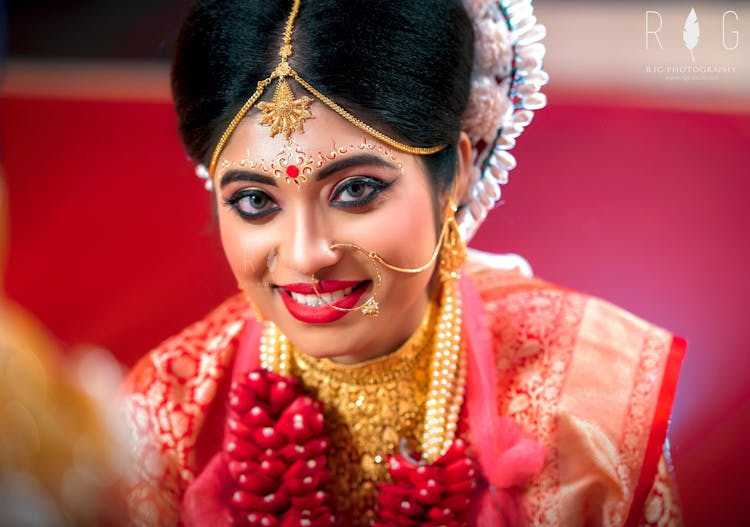 elegant bindi designs