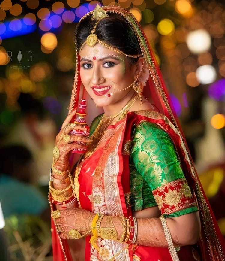 Wristlet worn by Bengali Brides.