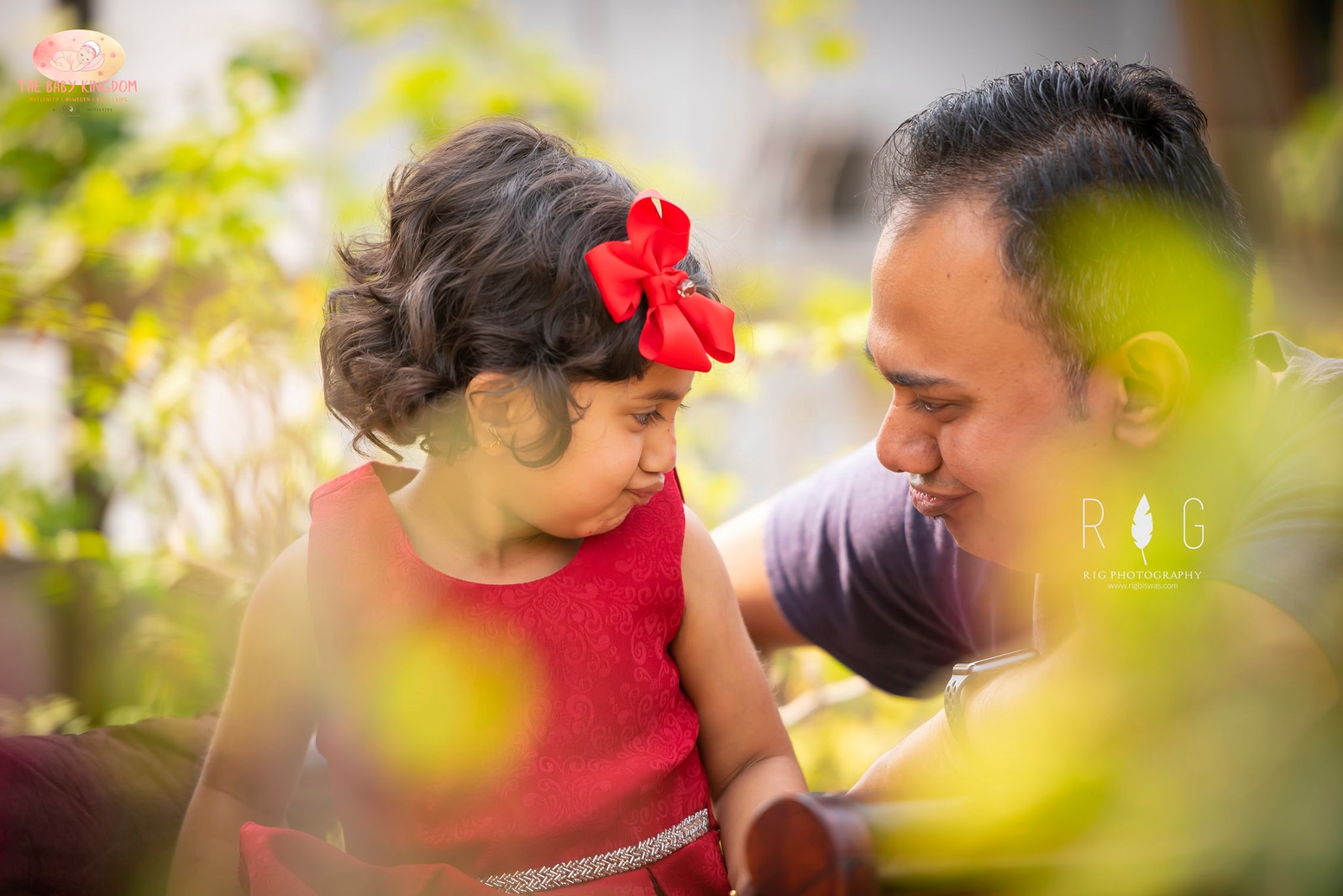 baby photoshoot with parents