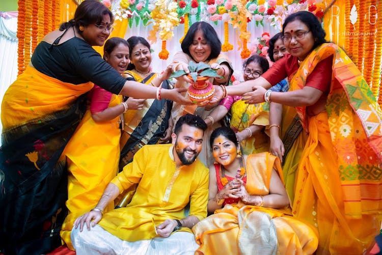 couple haldi poses