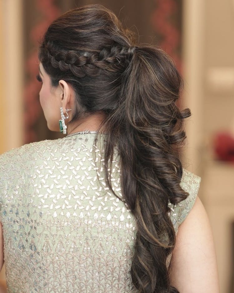 attractive hairdo for modern brides