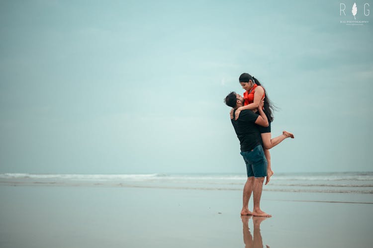 Unique pre -photoshoot poses