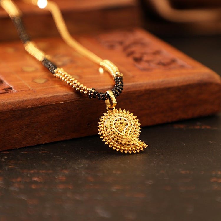 paisley mangalsutra for brides