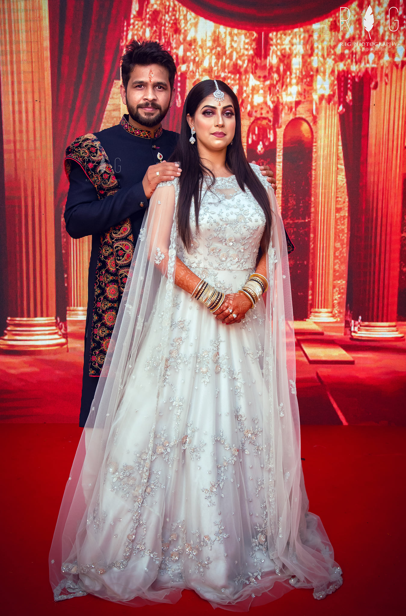 couple photoshoot poses