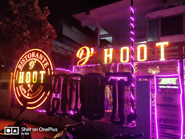 D Hoot Cafe