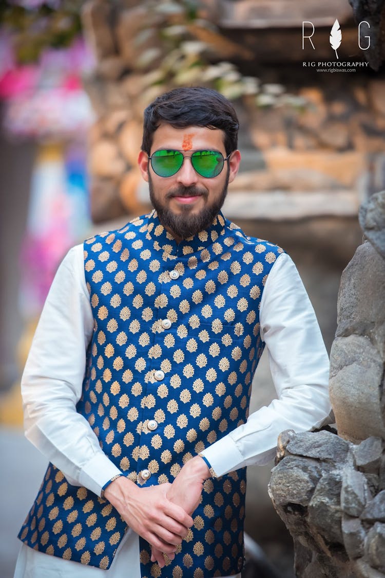 Trending & Stylish Mehndi Dress Ideas For Groom