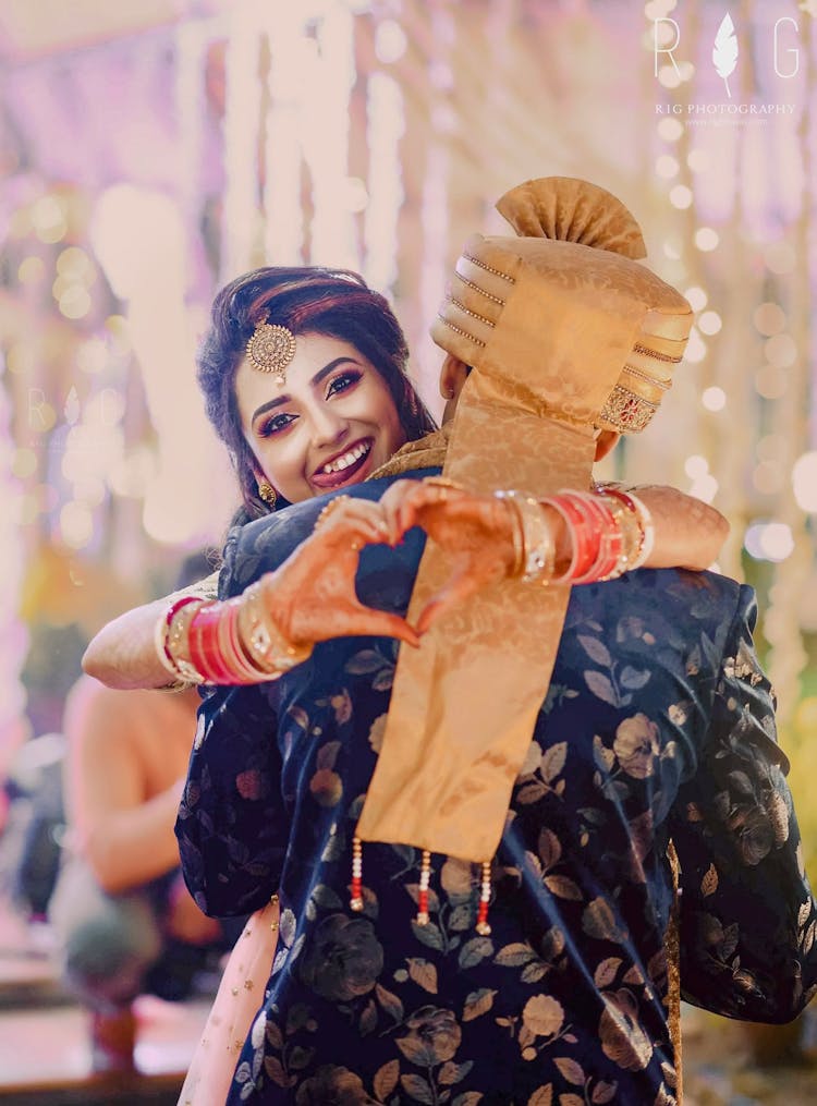 Adorable bridal poses